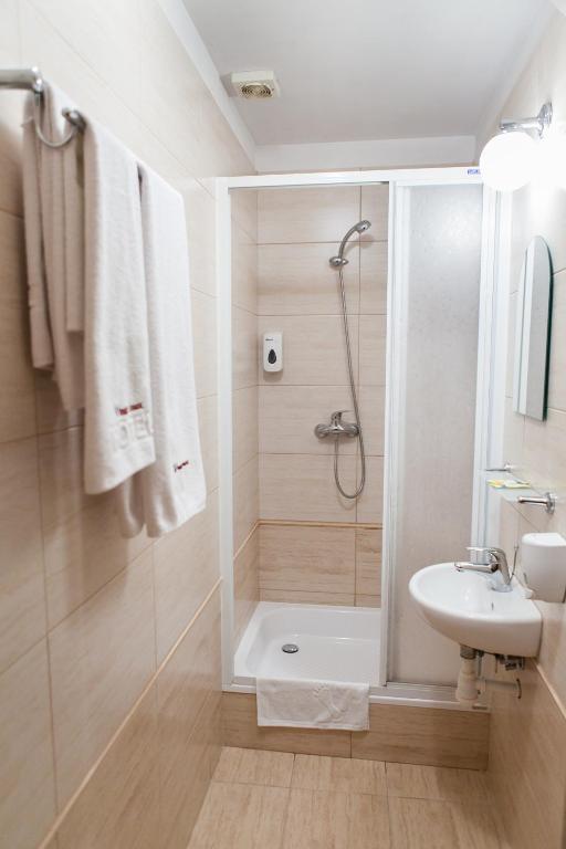 Hotel Rebajlo Piła Eksteriør bilde